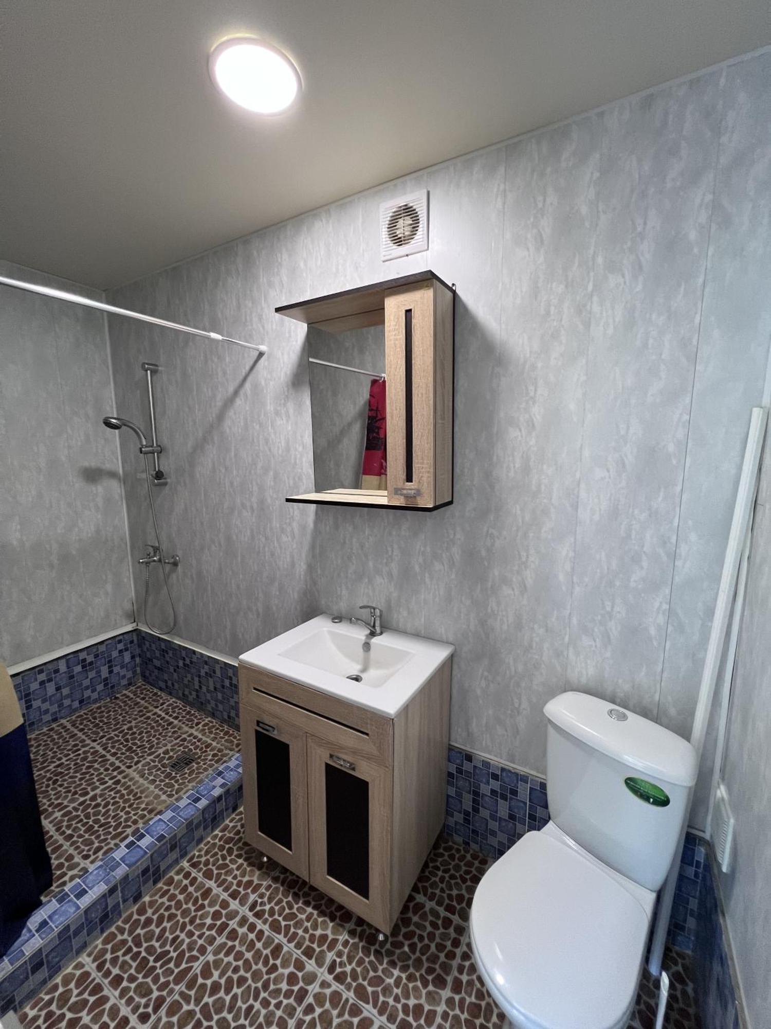 V Gostiakh U Maii Hotel Gagra Exterior photo